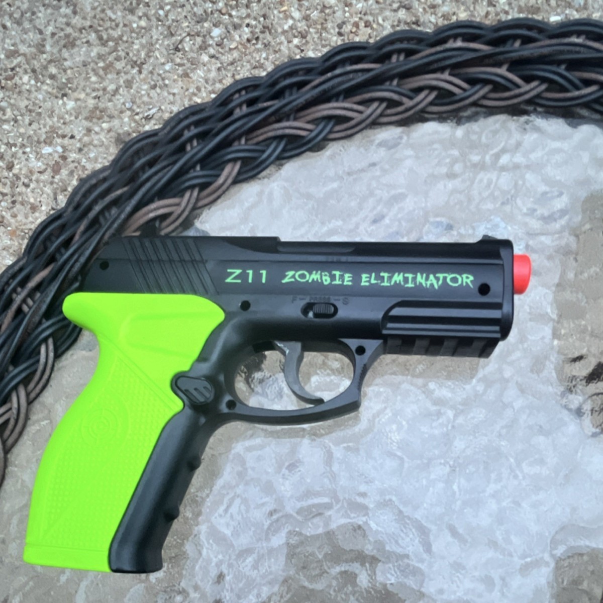 Crosman Z11 Zombie Eliminator Spring Airsoft Pistol Set w