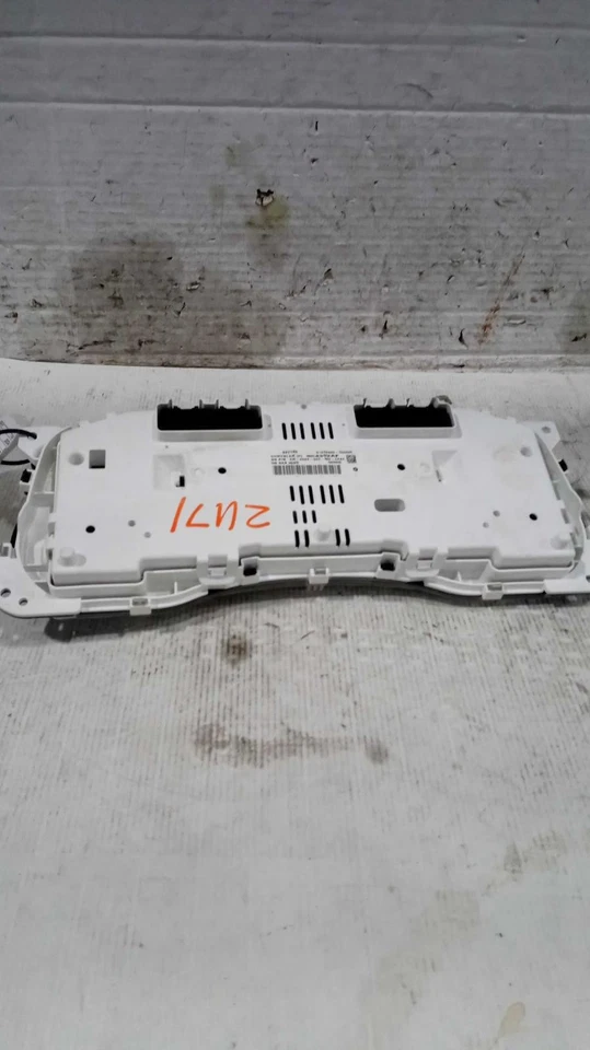 Used Speedometer Gauge fits: 2017 Jeep Wrangler cluster Sahara 100 MPH w/vehicle - Image 2 of 4