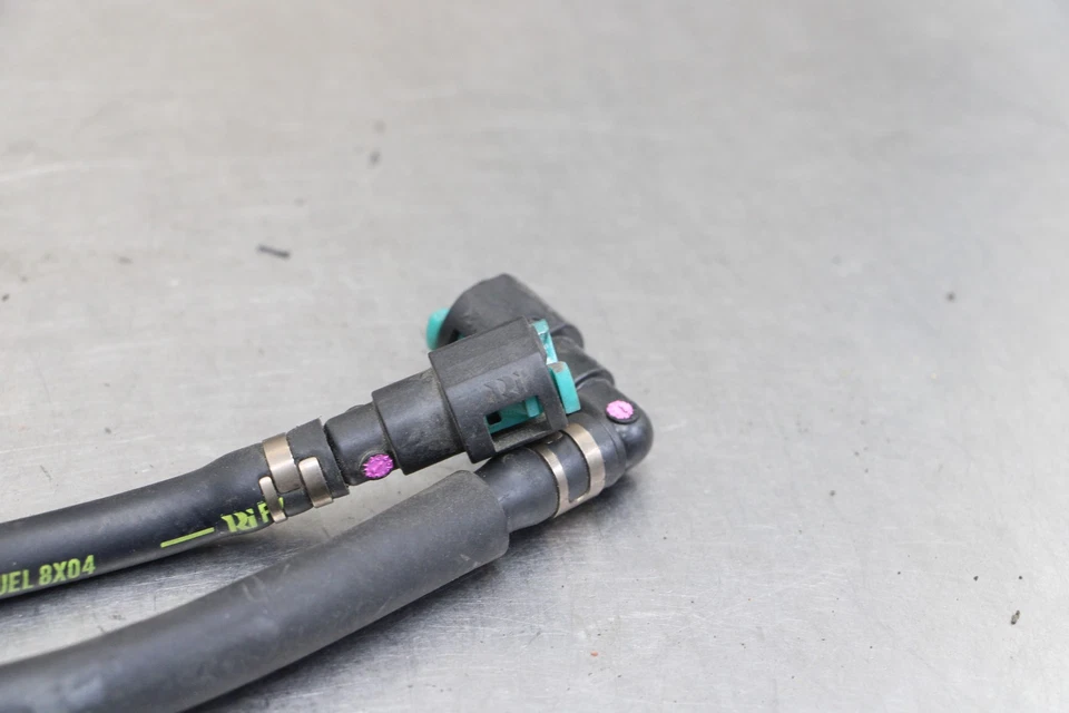 08-11 HONDA CBR1000RR CBR 1000RR FUEL HOSE GAS LINE TUBE PIPE 17526-MFL-003 - Image 2 of 4