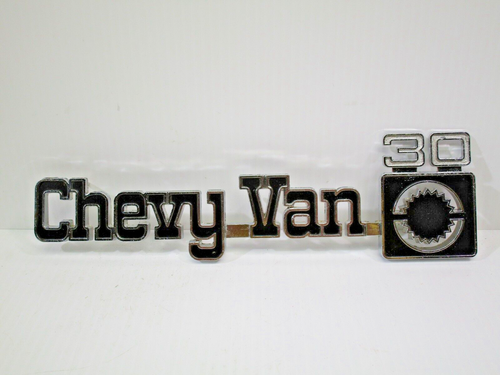 Nuevo de Lote Antiguo GM 1977-82 Chevrolet Van 30 Guardabarros Emblema #363581 - Imagen 7 de 7