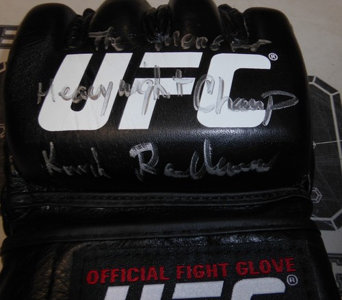 Kevin Randleman Signed Official UFC Fight Glove PSA/DNA COA Champion Autograph - Picture 2 of 24