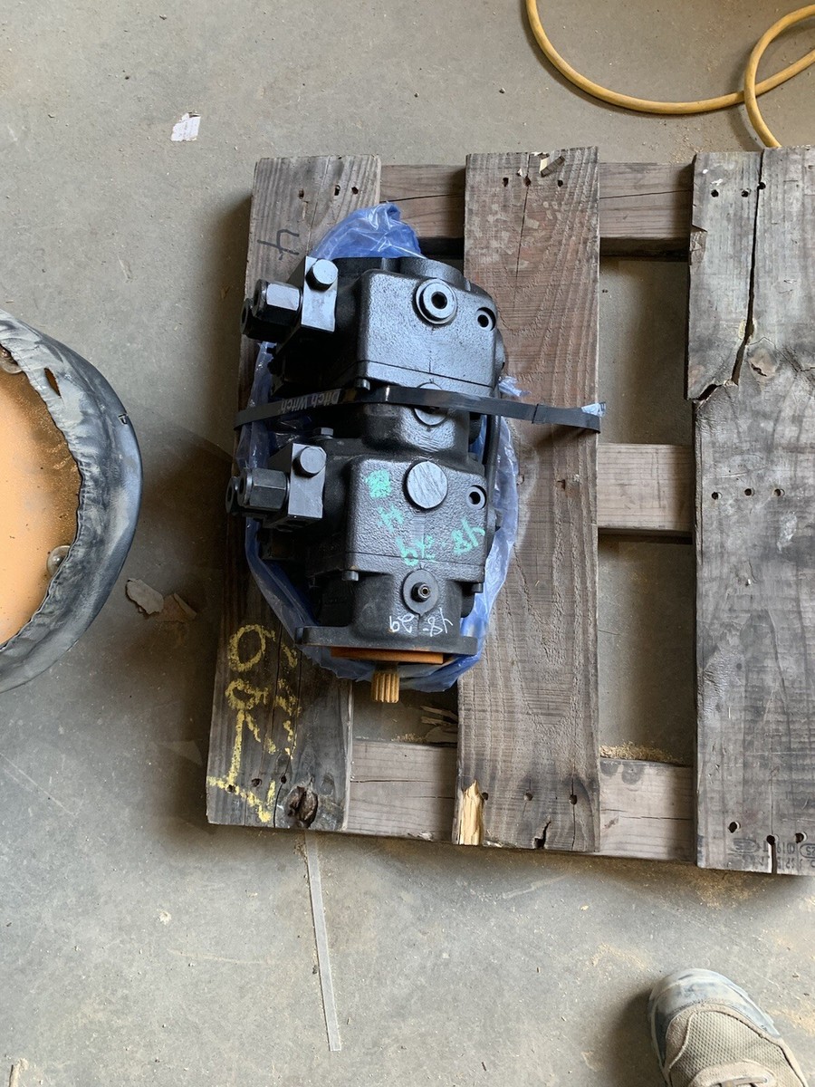 Ditch Witch hydraulic pump Dana Brevini R619-14781