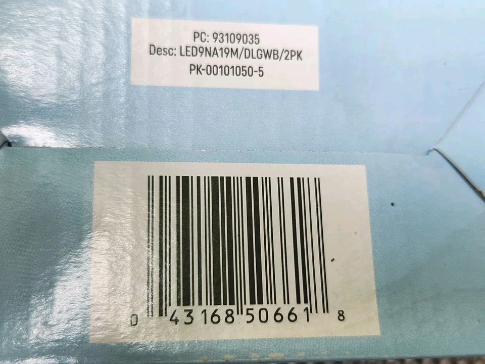 (2 Pack)  93109035 75W LED Equivalence Medium A19 LED Daylight Bulb - Image 2 of 2