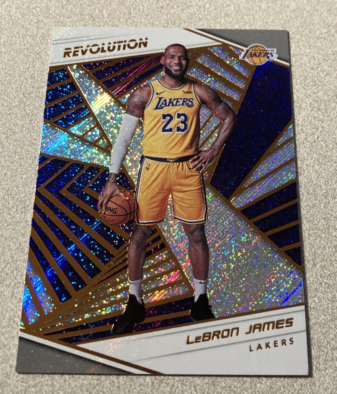 2018-19 Panini Revolution #40 LeBron James Lakers