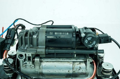 09-15 BMW 750i xDrive OEM Wabco Air Suspension Supply Compressor Clutch 5112 - Picture 4 of 23