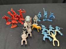 Vintage Playset Cowboys Indians Lot Of 21 Pieces