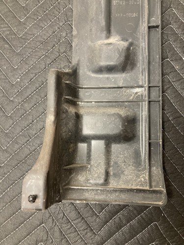 2007-2013 Suzuki SX4 Radiator Guard Panel 1779380J0 OEM #186M - Picture 3 of 6