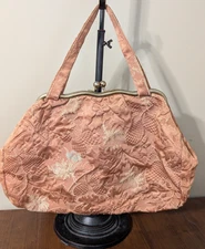 1930’s-60's UN-Branded Vtg Mauve Silk like Brocade Textile Kiss Lock Evening Bag