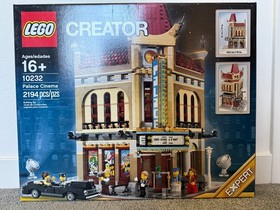 Lego Creator Expert 10232 Palace Cinema - complete with manuals & new stickers