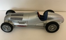 Model car - CMC 1:18 Mercedes Benz W125 1937 Silberpfeil-Serie Nr.4 M-031