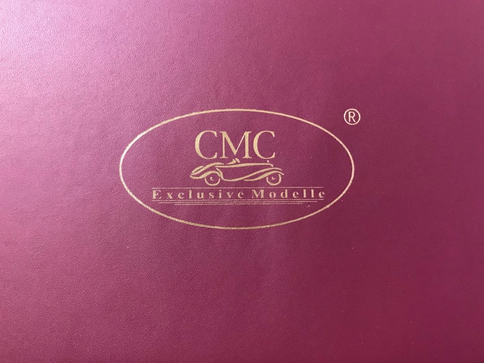 -BRAND NEW- CMC 1/18 Bugatti Type 35 Grand Prix #30 with Female Racing Figure - Image 3 of 4