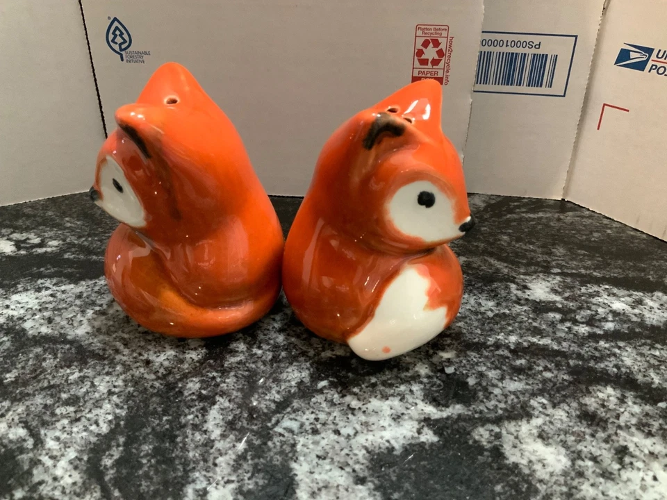 Juego de 2 saleros y pimenteros FOX de colección naranja 2,5” x 3” zorros rojos bebé Foto 3 de 4