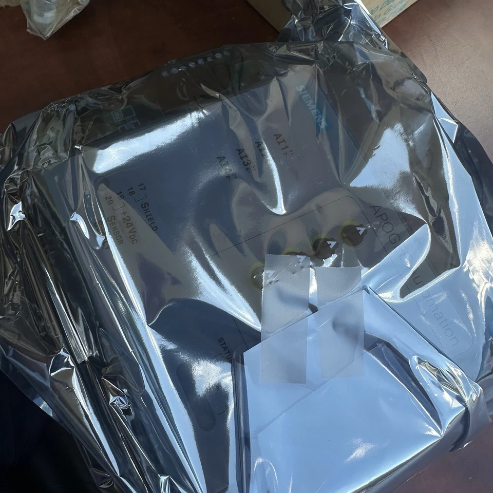 SIEMENS APOGEE 549-215 Analog Point eXpansion HOA 4AI  4AO MEC FLN -Missing Knob - Image 3 of 3