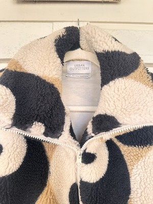 Urban Outfitters Olivia Print Sherpa Jacket Yin Yang Fleece Black
