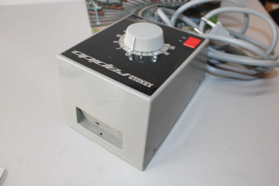 Arnold 0709 Trafo mit Fahrpult Gleichstrom Spur N OVP #M100 - Bild 3 von 3