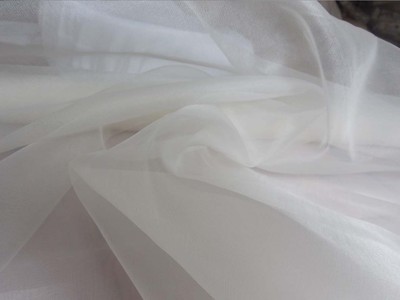 0,5 m Organza 2.8 weiß 100% Seide  138cm breit 23g/lfm