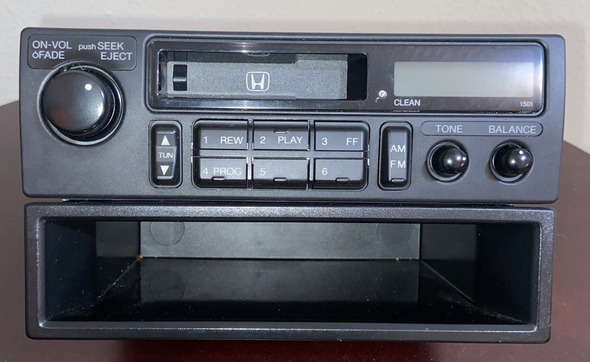 Vintage OEM Honda Stereo Radio Cassette Tape Radio 08A01-521-310