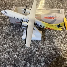 Sky Marks Aircraft of the World ATR 72-200 1/200 AURIGNY MODEL