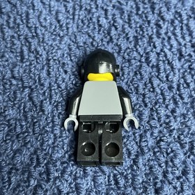 LEGO Dino Attack 7474 Urban Avenger vs. Raptor 100% Complete W/Box & Book