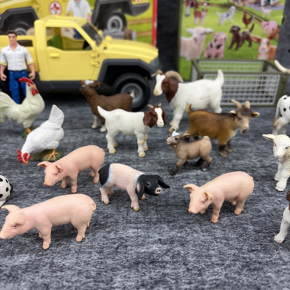 Huge Lot of Schleich 28 Farm Animals, Vet, Truck, Accessories, & Carrying Case - Image 4 of 4