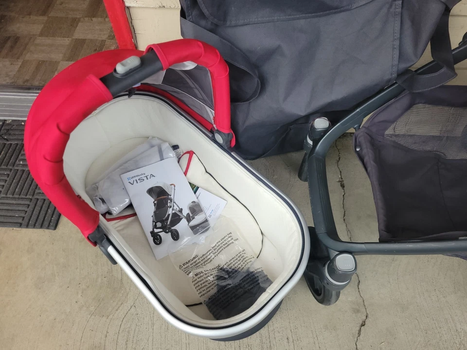 UPPAbaby Vista V2 Red Stroller w/ Bassinet - Image 3 of 4