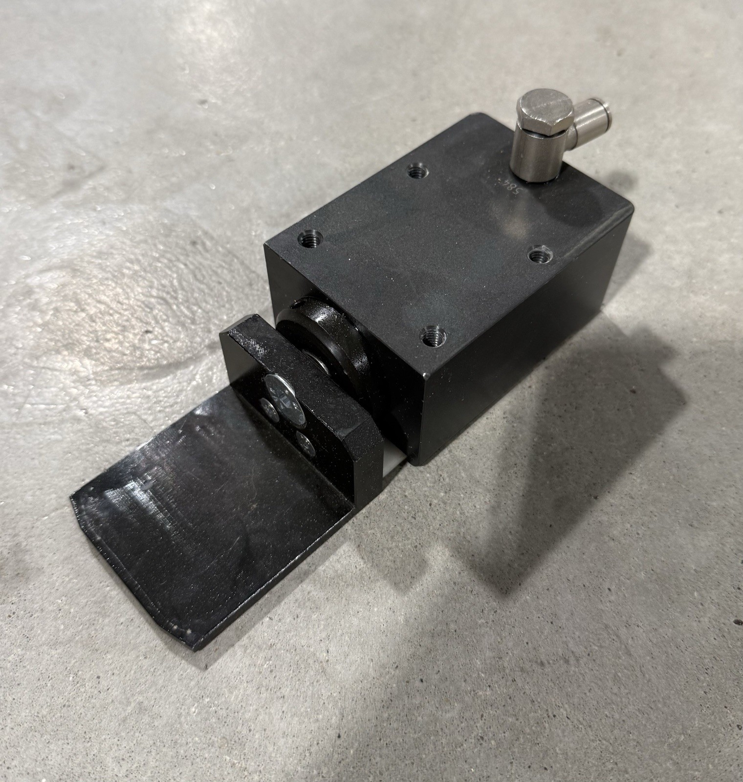 Bosch Rexroth 3-842-525-733 / 3842525733 DA 2-100/B Damper Unit *NEW OLD STOCK*