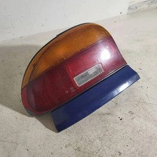Feu arrière Mazda 121