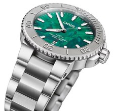 Oris Aquis x Bracenet Automatic Steel Date Divers Mens Watch 733 7730 4137-MB 3