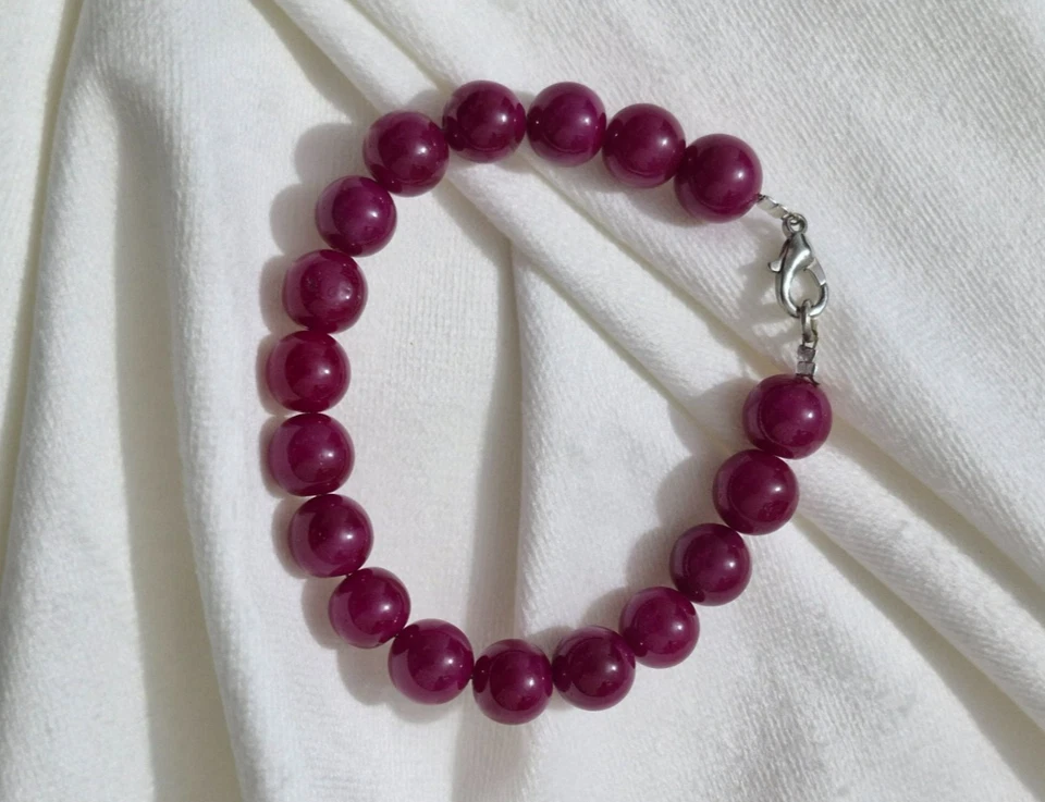 Pulsera de piedras preciosas de rubí natural de 9 mm con cerradura de plata de ley 925 joyería hecha a mano Foto 3 de 4