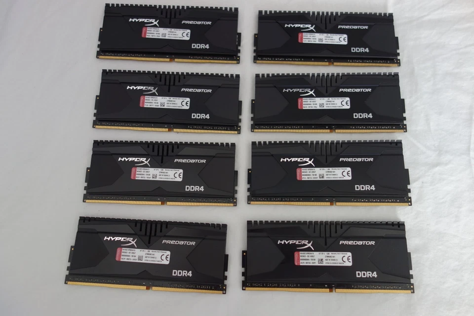 32GB Kingston HyperX Predator DDR4 3000Mhz 8 x 4GB Dimms - Image 3 of 4