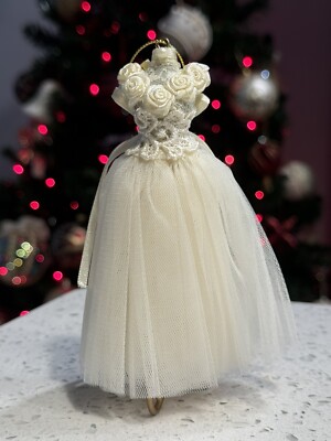 christmas victorian dress Women's 1890S Dress Vintage Style Xmas Dress with Hat (XS) : Sports & Outdoors up at back to shape body well Matching high Rococo Victorian Dress Buy Gothic
