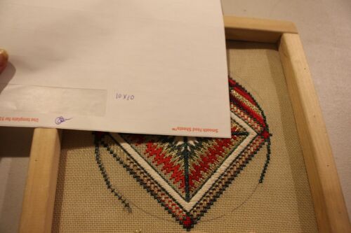 Needlepoint Canvas 18 ct. started decorative geometric metallic design 10 x 10 - Picture 4 of 4