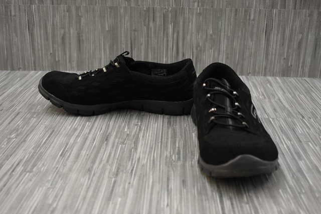 skechers gratis slip on