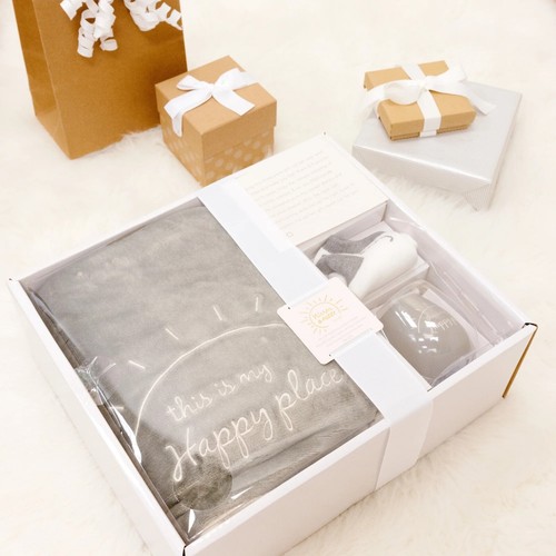 This is My Happy Place Sherpa Lined Royal Plush Blanket Gift Set 42 x 50 Inch - Picture 2 of 3