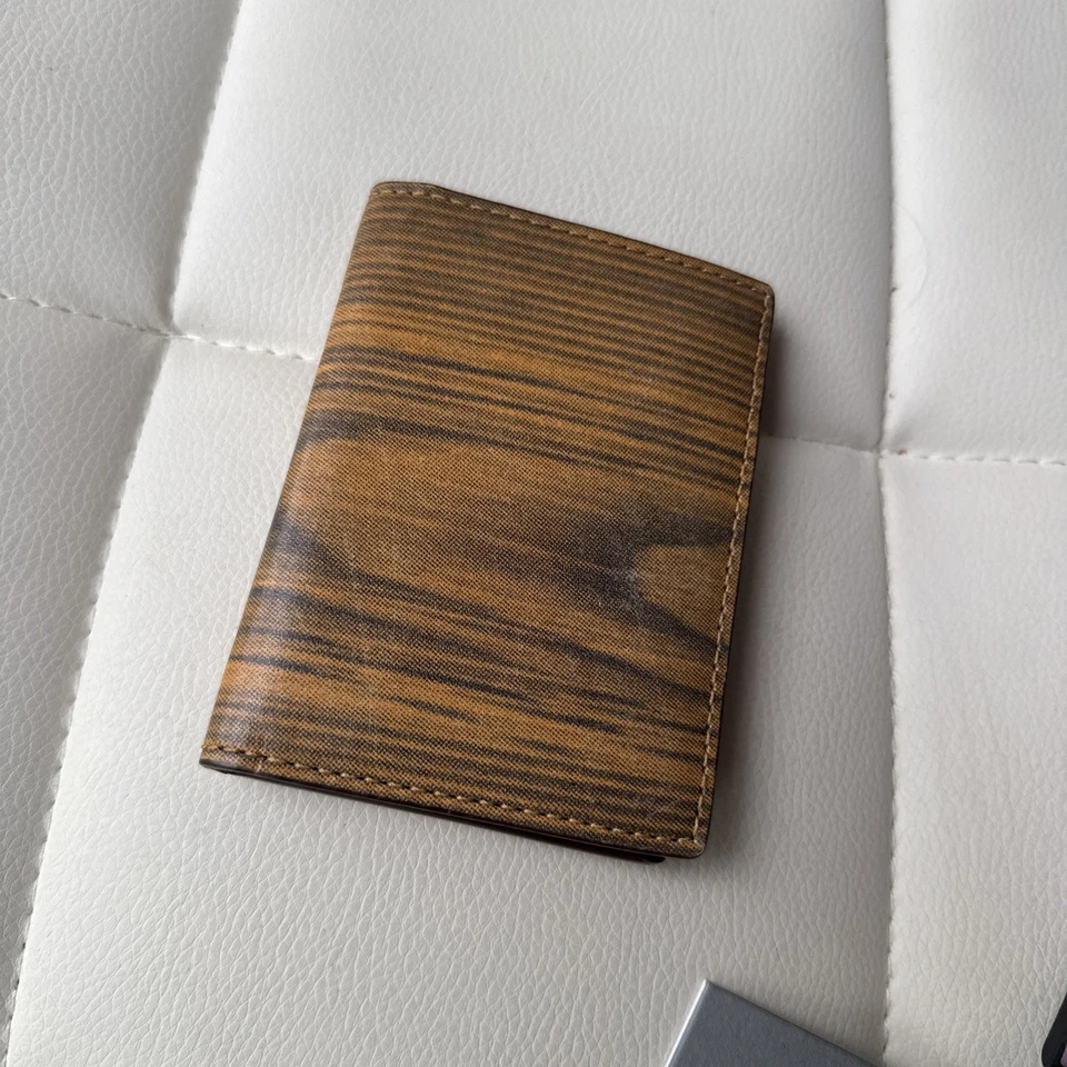 Jack Spade Woodgrain Printed Leather Vertical Flap Bifold Card Case Wallet RARE - Image 2 of 4