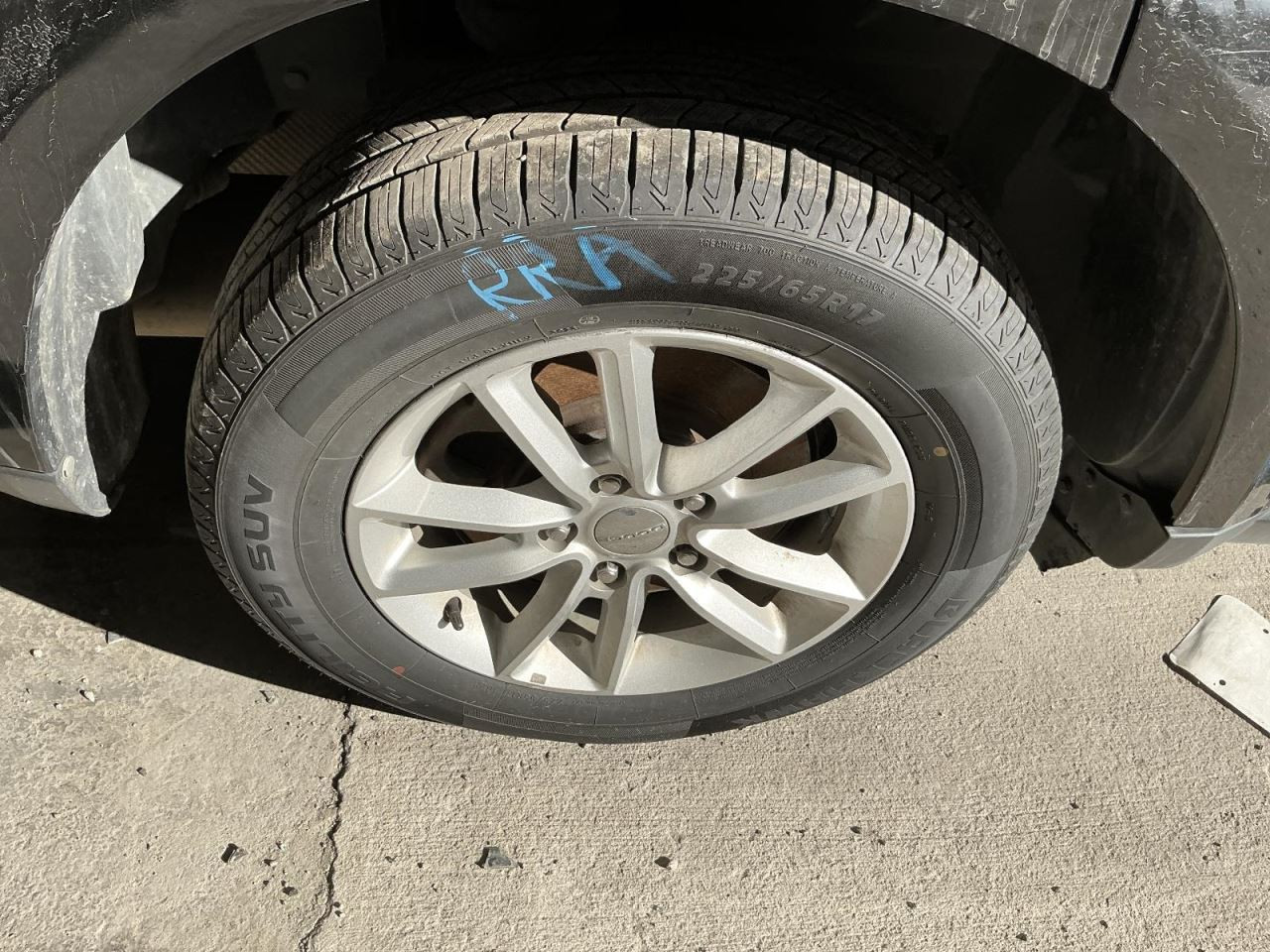 Wheel 17x6-1/2 Aluminum 10 Spoke Painted Silver Fits 13-19 JOURNEY 4739098