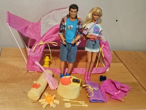 Vintage Barbie SO MUCH TO DO! Outdoor Fun Camping Playset Tent