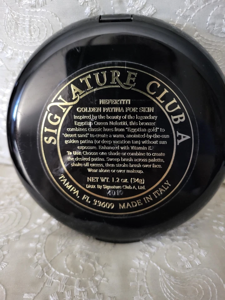 Signature Club A Nefertiti Golden Patina for Skin 1.2 oz  NEW - Image 3 of 3