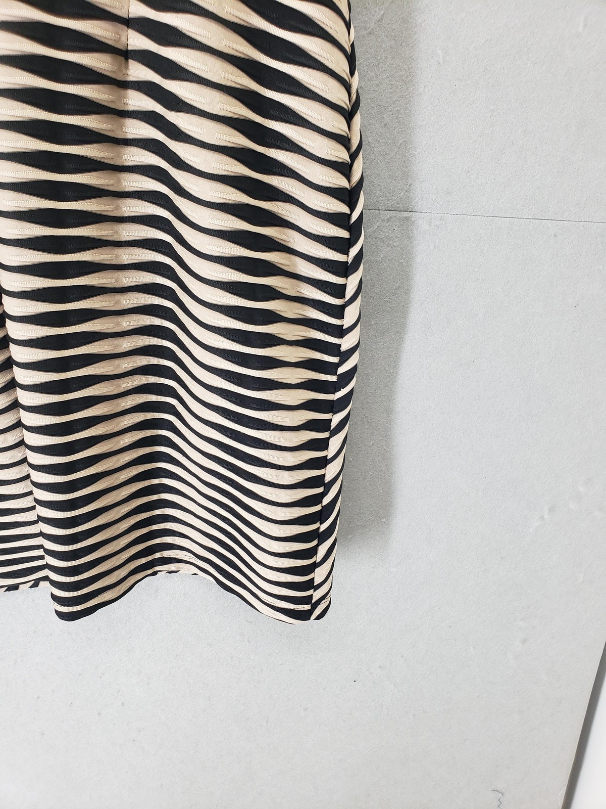 Shelby & Palmer Dress Womens 16 Black Beige Stripe Ruched Knee Length 3/4 Sleeve