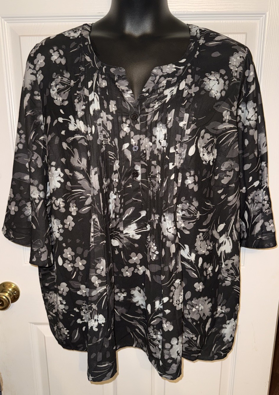 Picture 1 of 11