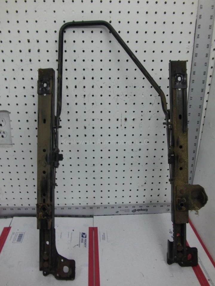 Dodge Dakota Asiento con canastilla Pista Lado izquierdo del conductor Club Cab 97 Manual Foto 2 de 4