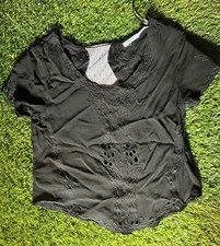 kimchi blue Urban Outfitters Black Boho Top w lace detail - worn once - Size XS 
