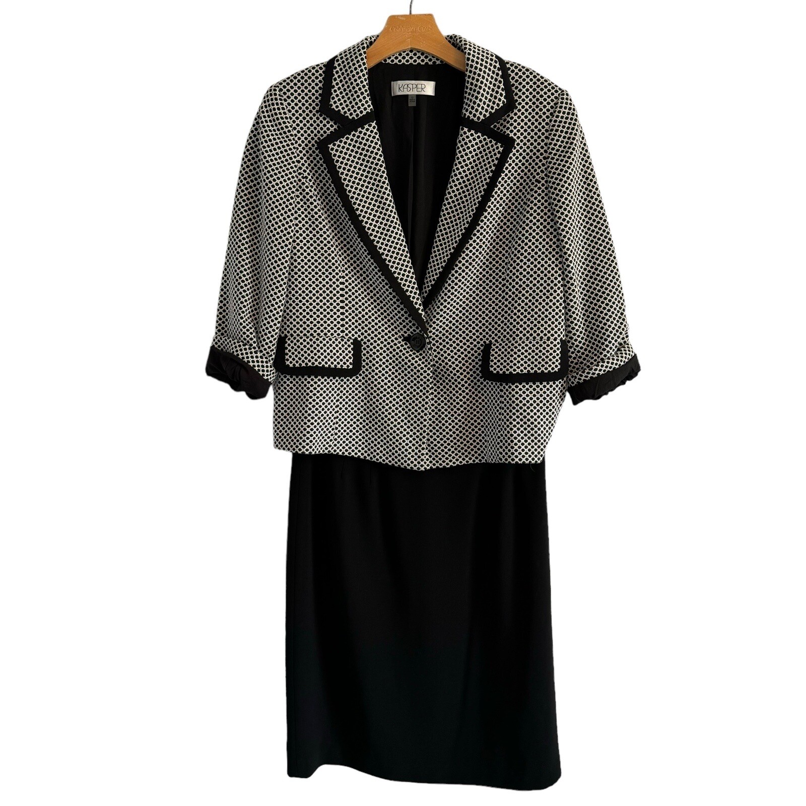 Kasper Skirt Suit Size 10 Black White Two Piece Jacket/Skirt Women Suit