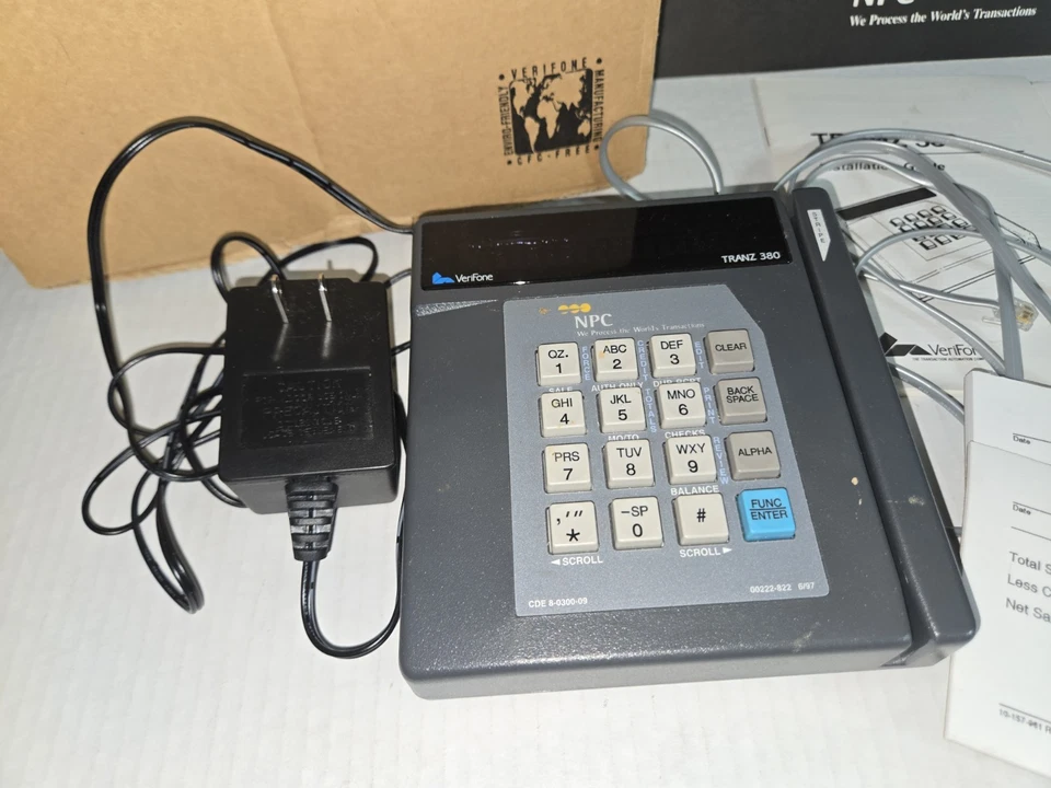 VeriFone Tranz 380 Credit Card Reader in Original Box - AC Power Supply, Guide - Image 3 of 4