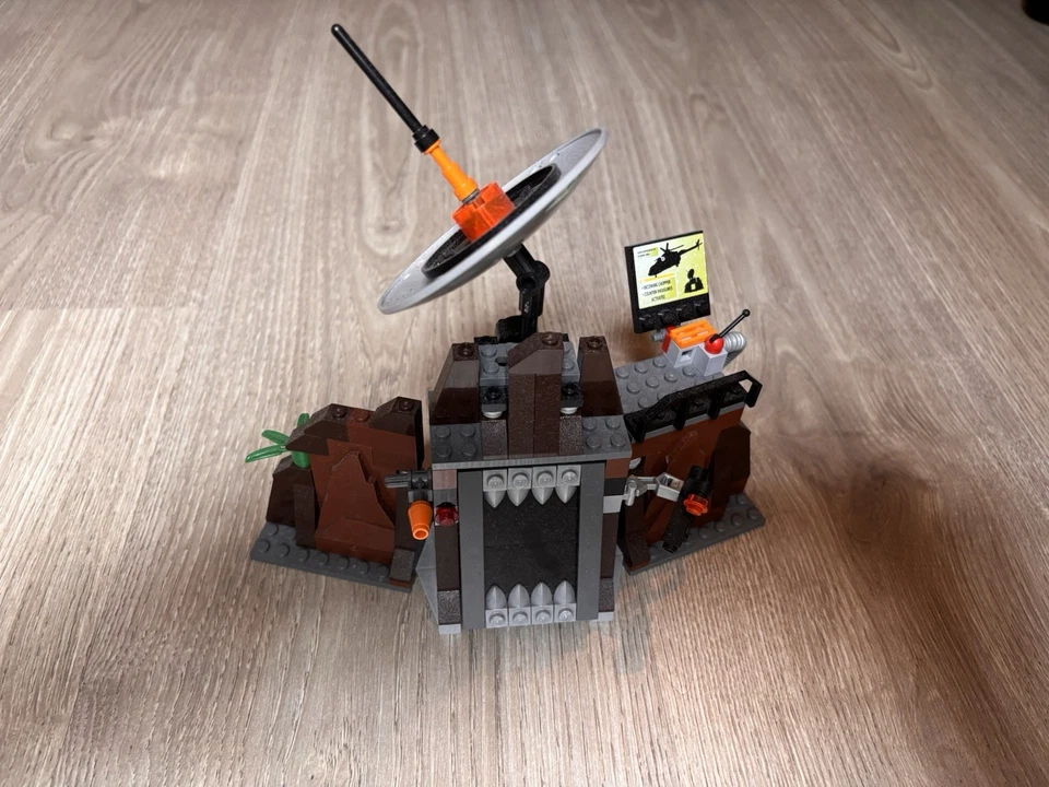 LEGO AGENTS AERIAL DEFENSE UNIT 8971 - Image 4 of 4