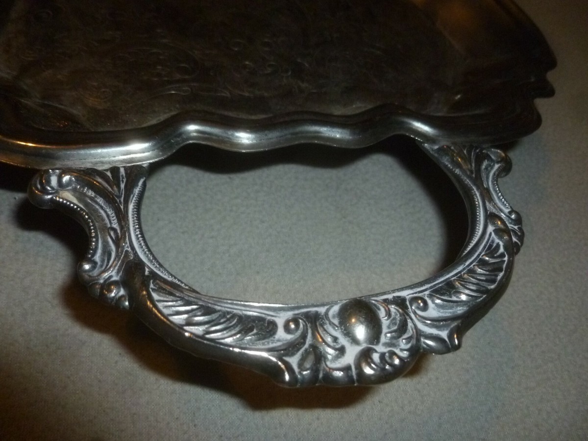 VINTAGE LEONARD SILVER PLATE ENGLISH TRAY ORNATE ETCHED FLORAL
