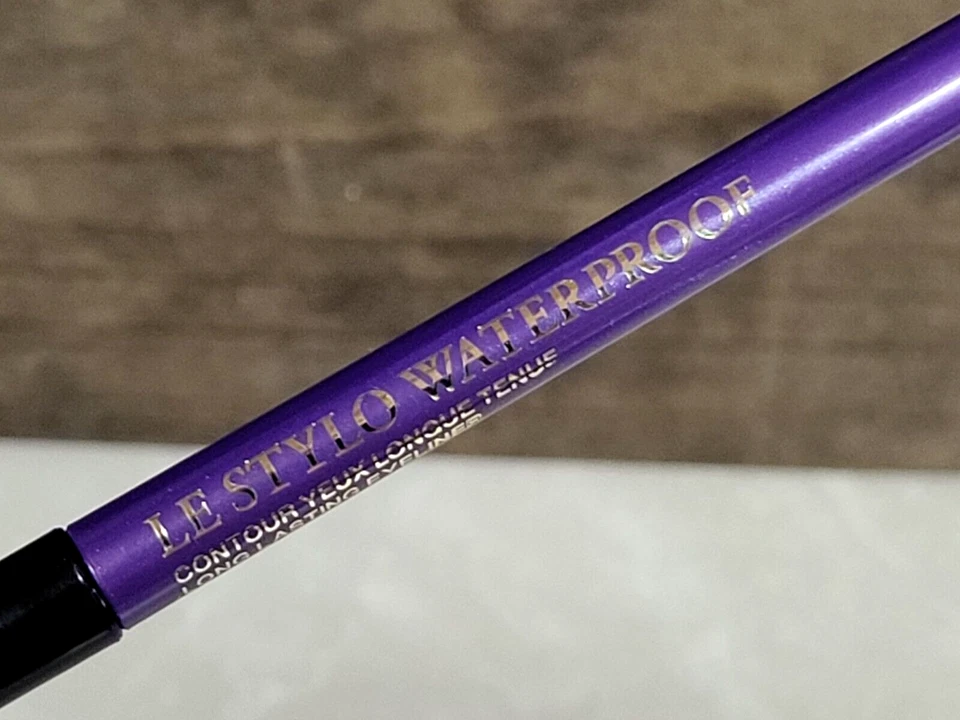 3X Delineador de ojos Lancome Le Stylo impermeable de larga duración ~ 301 AMATISTA ~ tamaño completo Foto 3 de 4