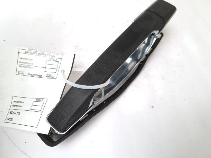 MANIJA PUERTA EXTERIOR PASAJERO TRASERO MERCEDES-BENZ 400 1992 - 1993 Foto 3 de 4