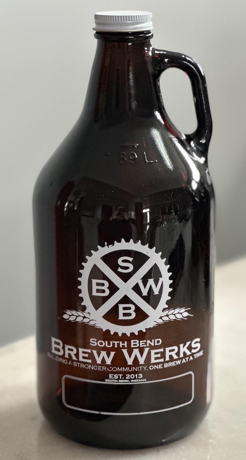 South Bend Brew Werks Growler 64 Oz￼•  Amber  •  Indiana  •￼