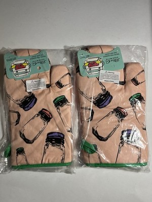 NWT Blue Q Oven Mitt Bitch I Am The Secret Ingredient Pink/Green